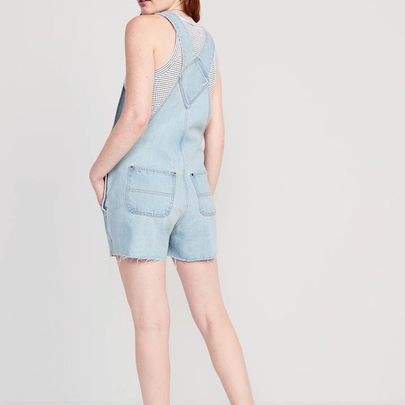 NWT OLD NAVY Slouchy Straight Non-Stretch Jean Cut-Off Short Overalls3.5-inch - Picture 3 of 9